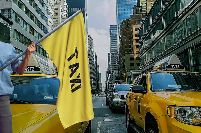 Czy warto zamawiać taksówki przez Internet?