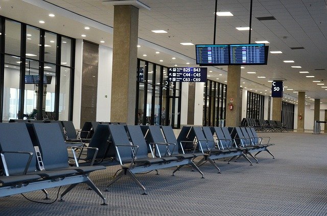 Czego może oczekiwać niepełnosprawny na polskim lotnisku?
