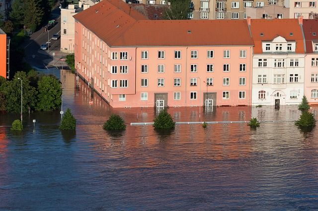 Jak osuszyć dom po zalaniu?