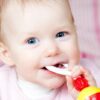 Ząbkowanie u niemowląt - Kiedy się zaczyna i jak rozpoznać symptomy