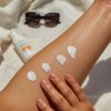 Wpływ potu i wody na skuteczność filtrów przeciwsłonecznych - zasady dla plażowiczów